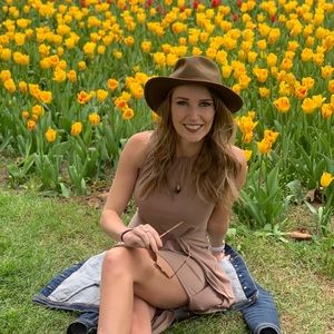 Meet your Posher, Taylor